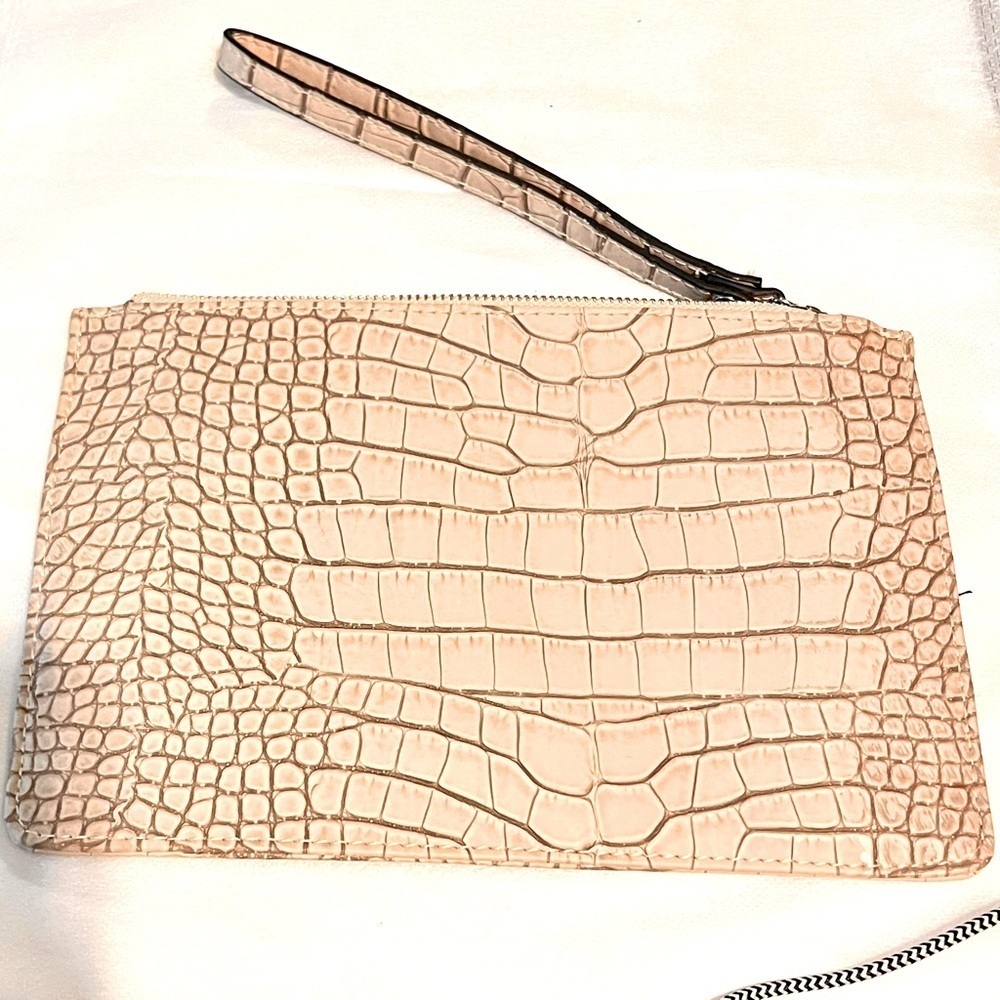 🆕 New Look Tan Wristlet NWOT